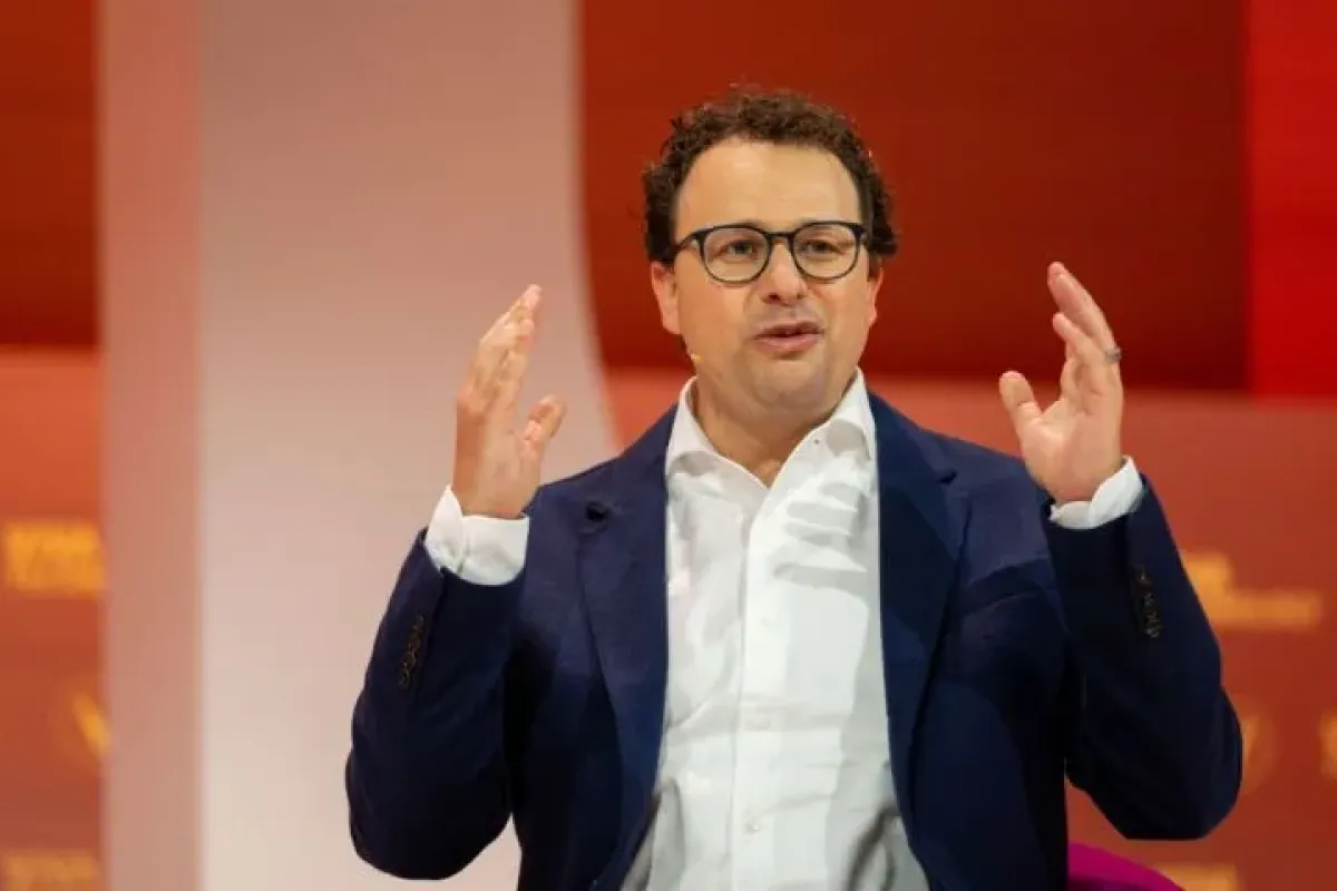 آنتروپیک با انتخاب متخصص امنیت ملی، رهبری خود در حوزه هوش مصنوعی را ارتقا می‌دهد.