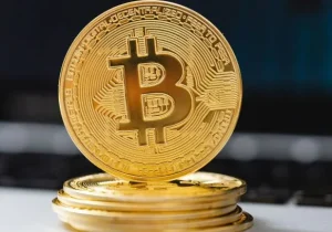 مدیرعامل بیت‌وایز: بیت‌کوین پس از عبور از مرز ۱۳۰ هزار دلار، به تعادل فروش می‌رسد