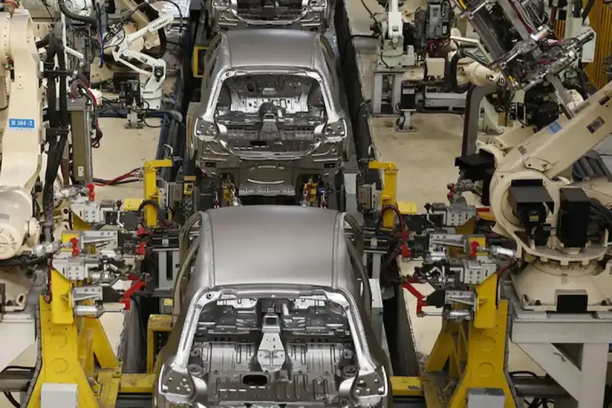 وزارت صمت فهرست جدید قیمت‌ها را به خودروسازان ابلاغ کرد