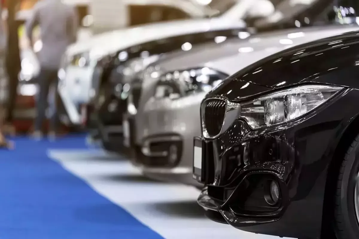 بی‌خبری از دور تازه عرضه خودروهای وارداتی در سامانه یکپارچه